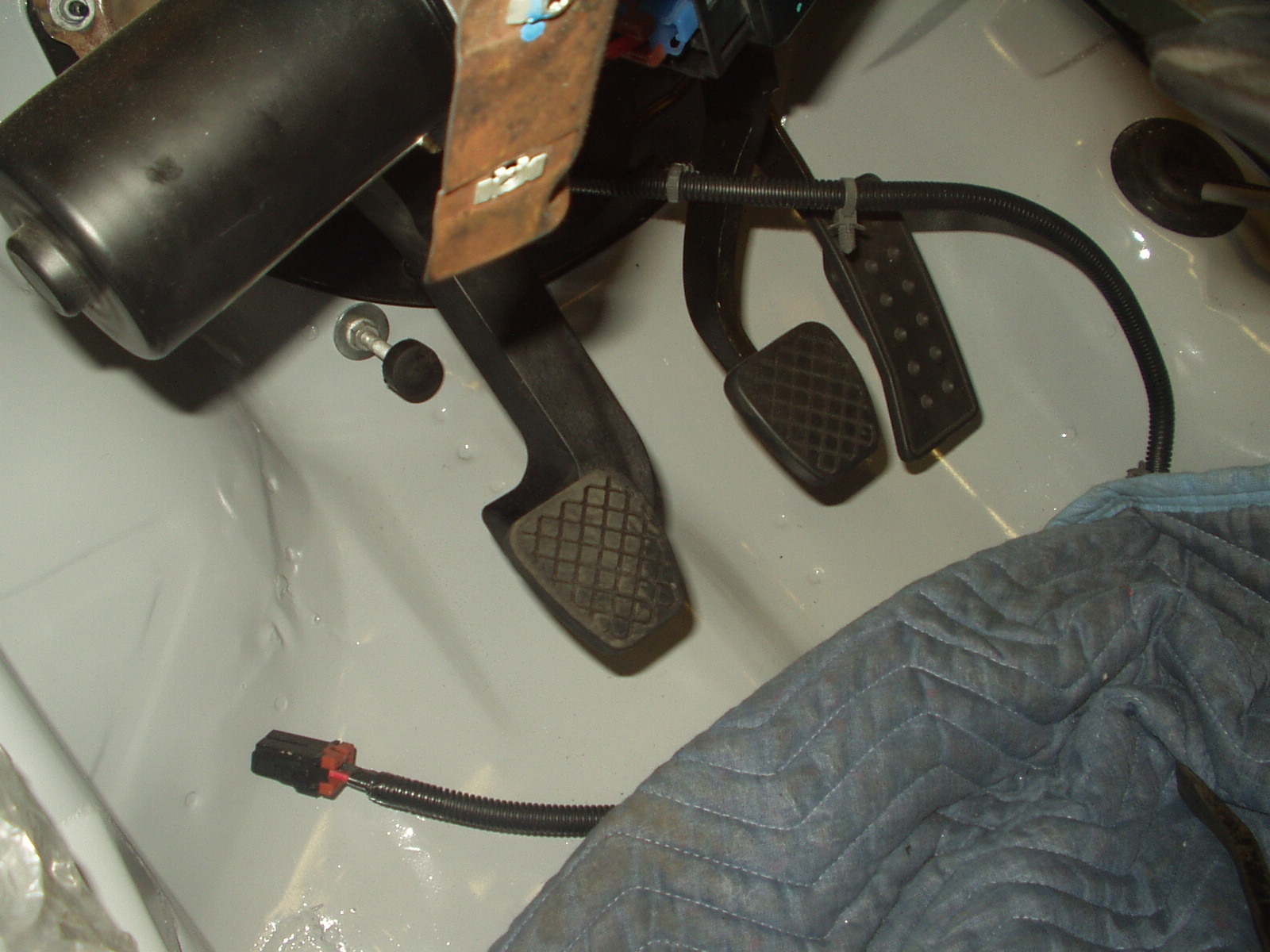 Name:  86carbuildMay2006012.jpg
Views: 3335
Size:  414.0 KB