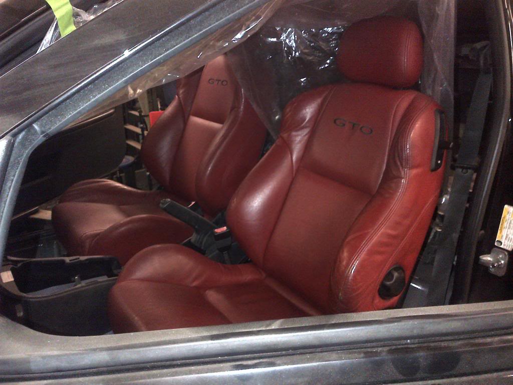 Name:  gtoseats2.jpg
Views: 124
Size:  91.9 KB